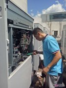 一線空調(diào)安裝工：我們沒賺黑心錢 都是憑技術(shù)吃